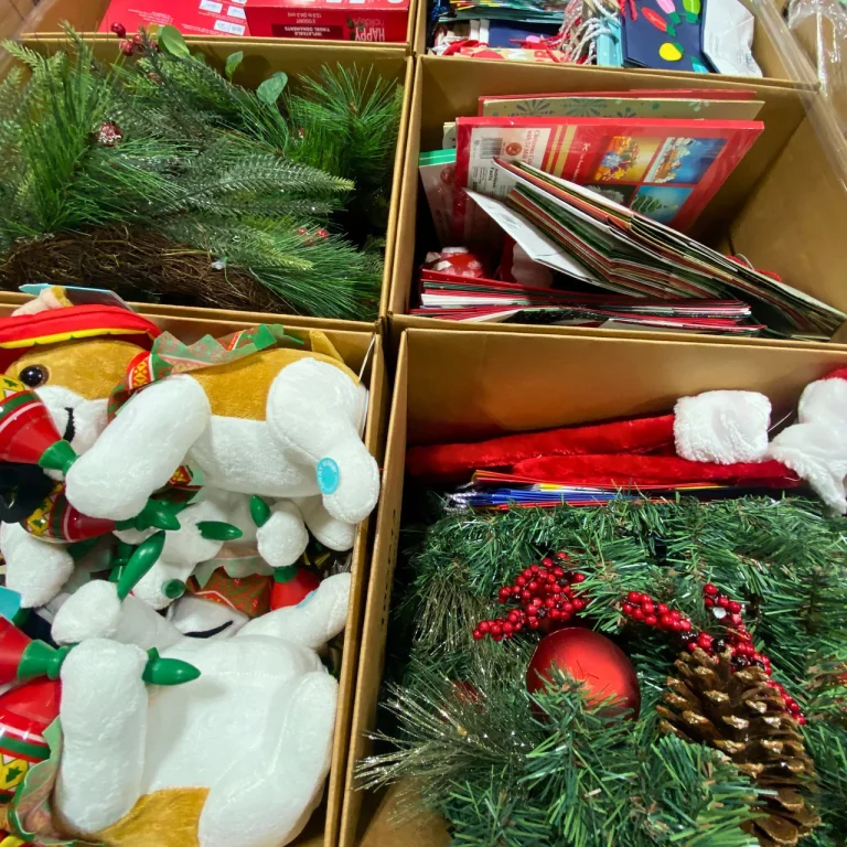 Pallet Decorations for Christmas