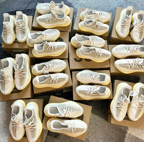 YEEZY SHOES - PALLET - Image 3